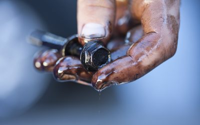 La Fine delle risorse terrestri come il petrolio e la soluzione fotovoltaica